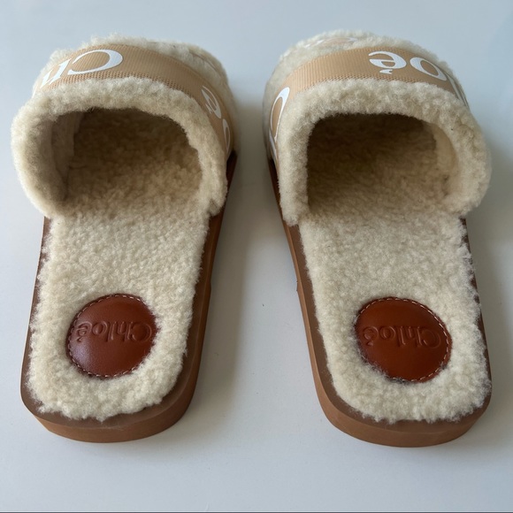 NWT Chloé Woody Shearling Slides in Soft Tan 39 EU - Picture 7 of 9